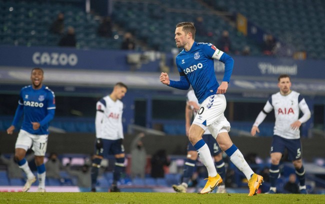 使他们在场 使他们在场